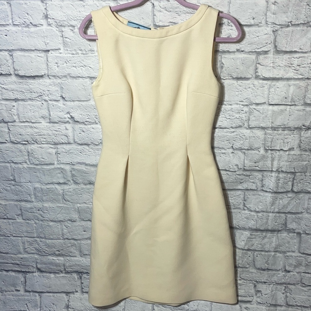 Prada EUR 40 100% Virgin Wool Sleeveless Timeless Classic Business Mini Dress